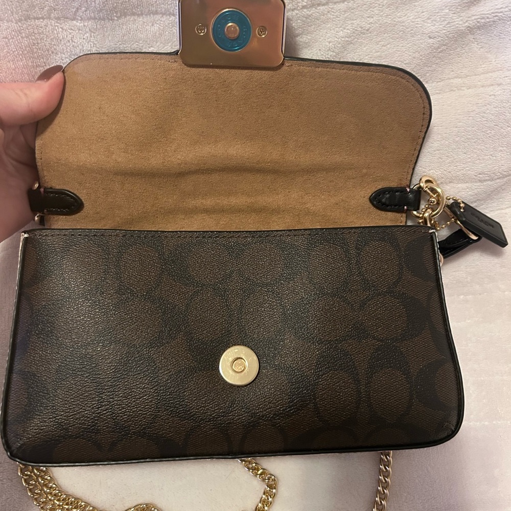 Coach purse - Picture 5 of 5